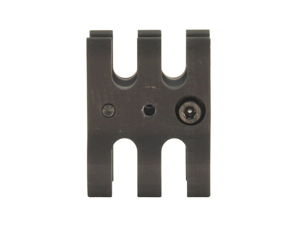 Underbarrel magazine clamp - 4